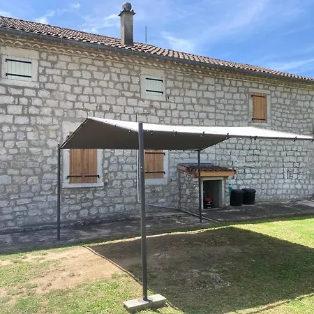 Lägenhet La Maison Du Carrier *
