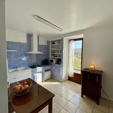 La Maison Du Carrier Apartment *